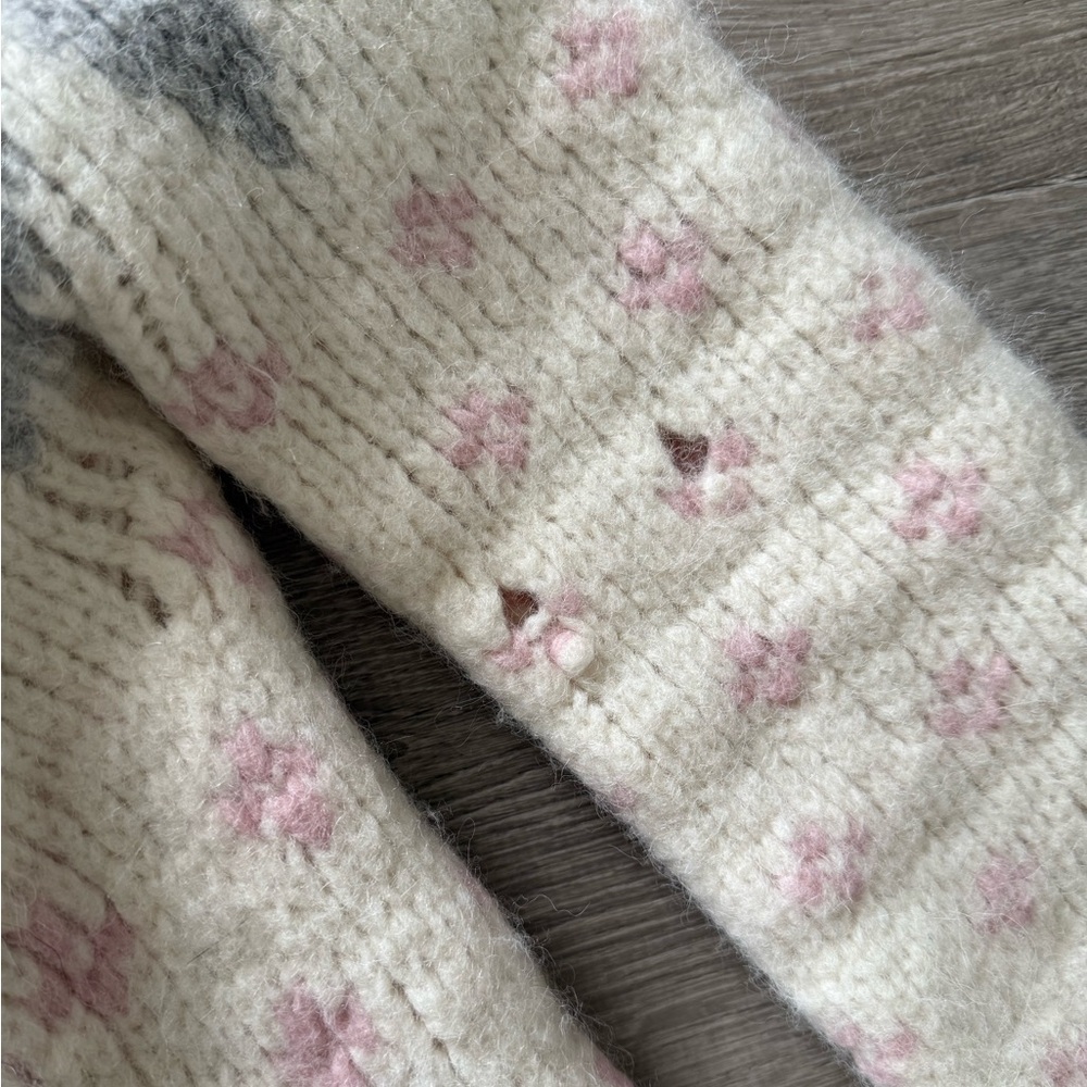 Love shack fancy cardigan - Picture 6 of 6